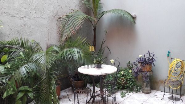 Sobrado para Venda - 240.43m², 3 dormitórios, sendo 1 suites, 2 vagas - Ipanema