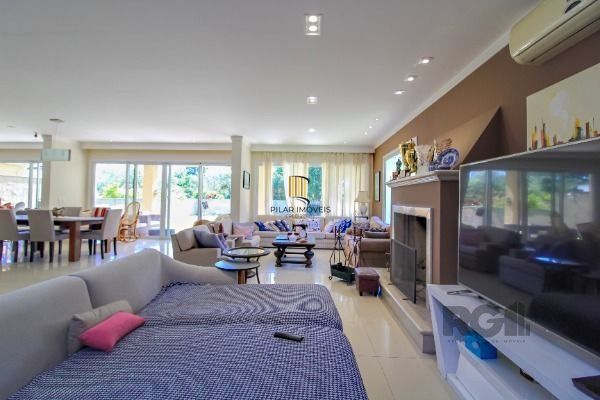 Casa Condomínio em Porto Alegre, no bairro Terra Ville.