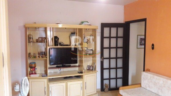 Casa para Venda - 190m², 3 dormitórios, sendo 1 suites, 2 vagas - Cavalhada