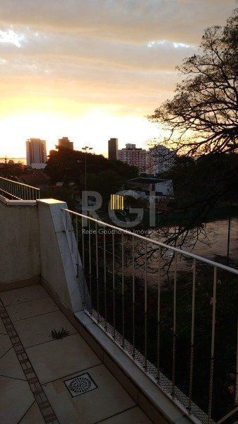 Casa em Condomínio 4 dormitórios à venda Cristal Porto Alegre/RS
