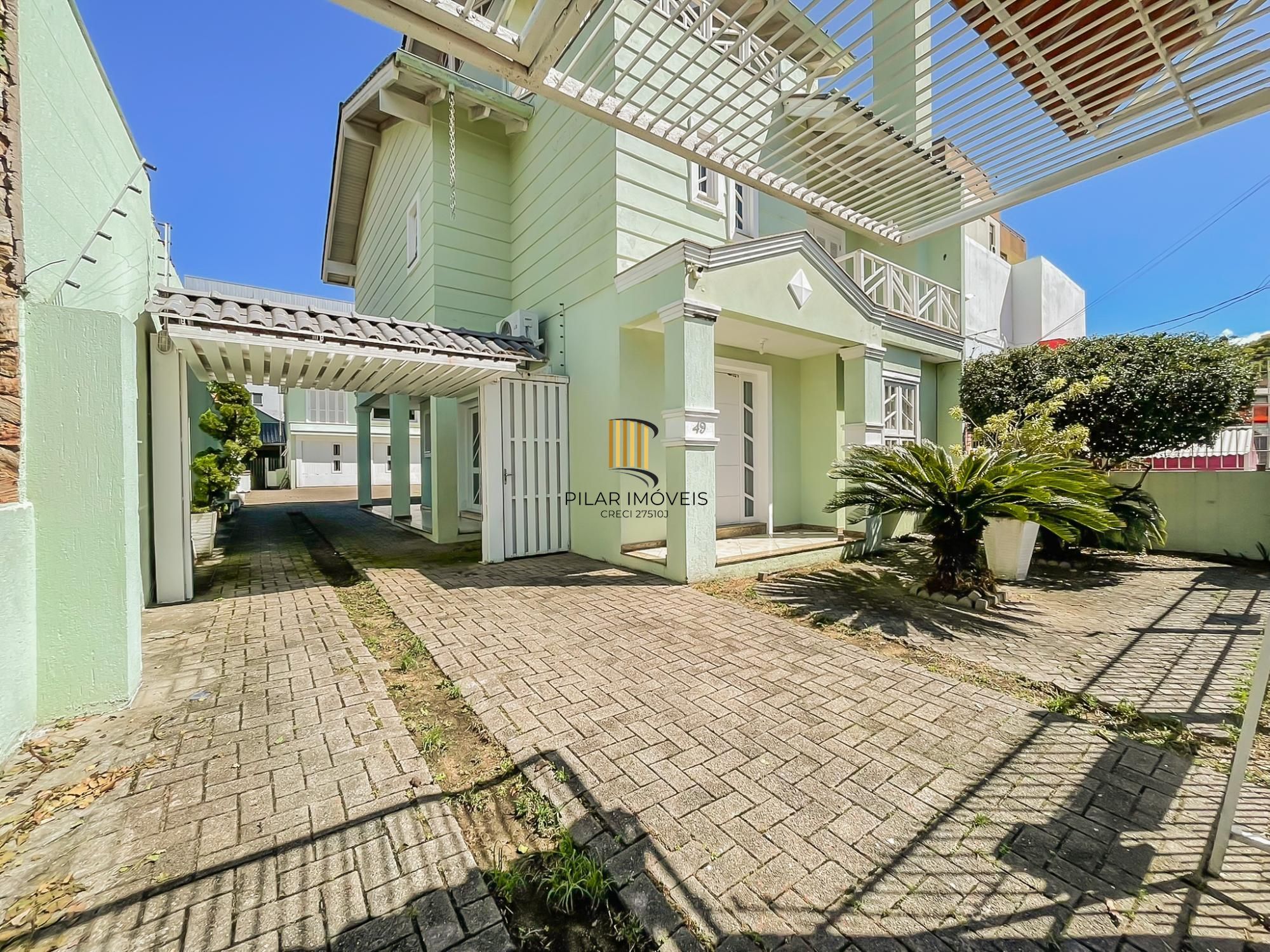 Casa 3 dormitórios no bairro Cristal - Pilar Imóveis