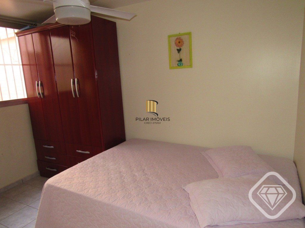 Ótima residência com 4 dormitórios, lareira e piscina no coração do bairro Tristeza.