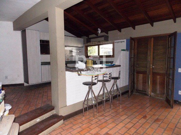 Casa Condominio para Venda - 220m², 3 dormitórios, sendo 1 suites, 4 vagas - Híp