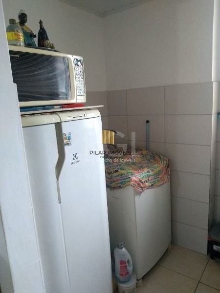Apartamento em Porto Alegre, no bairro Restinga, com 2 dormitório(s), e 2 banhei