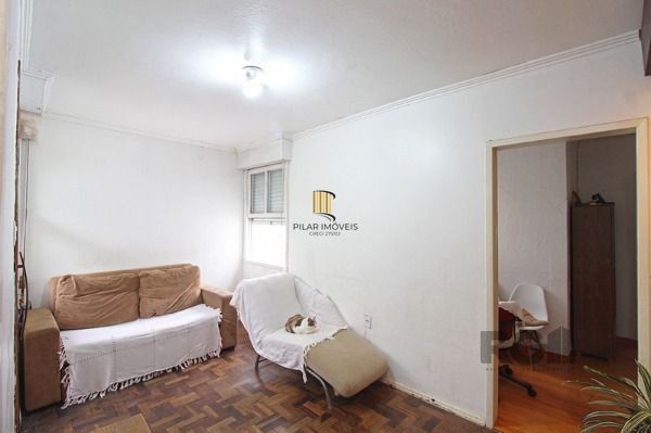 Casa em Porto Alegre, no bairro Cavalhada, com 4 dormitório(s), e 4 banheiros, à