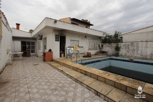 Casa para Venda - 180m², 3 dormitórios, sendo 1 suites, 2 vagas - Jardim Verde