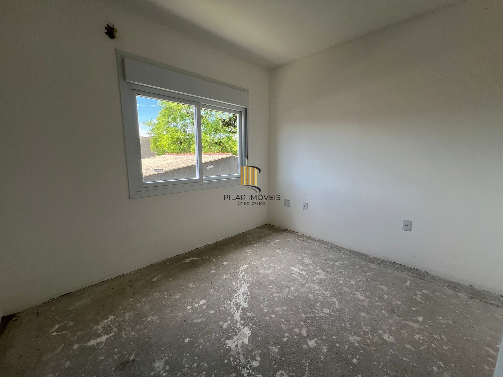 Casa em condomínio com 3 dormitórios.