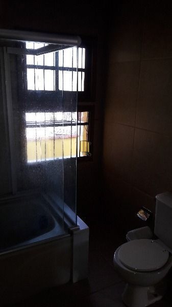 Casa em Porto Alegre, no bairro Aberta dos Morros, com 4 dormitório(s), e 4 banh