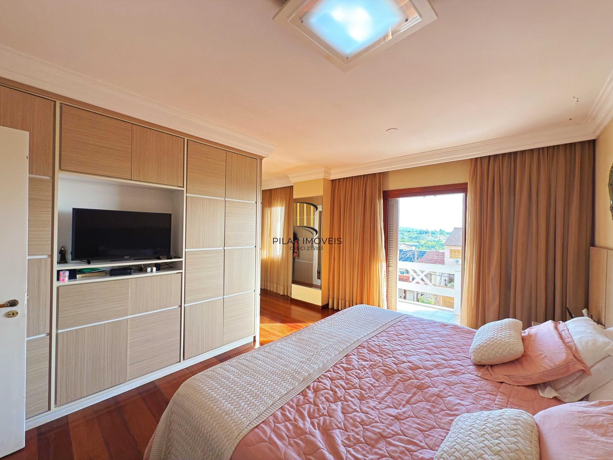 Casa 3 dormitórios no bairro Ipanema