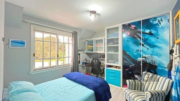 Casa Condominio em Porto Alegre, no bairro Jardim Isabel, com 3 dormitório(s), à