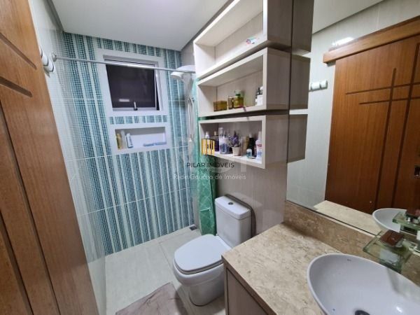 Apartamento para Venda - 70m², 3 dormitórios, 1 vaga - Cristal