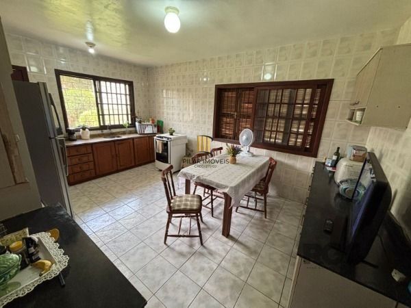 Casa térrea de 3D no miolo do Bairro Tristeza.