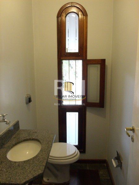 Casa para Venda - 340m², 3 dormitórios, sendo 2 suites, 6 vagas - Jardim Isabel