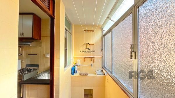 Apartamento em Porto Alegre, no bairro Praia de Belas, com 2 dormitório(s), e 2 