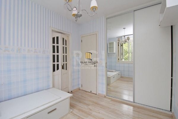 Casa Condominio para Venda - 215.51m², 3 dormitórios, sendo 1 suites, 2 vagas - 