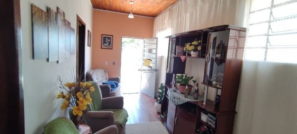 Casa em Porto Alegre, no bairro Tristeza, com 3 dormitório(s), e 3 banheiros, à 