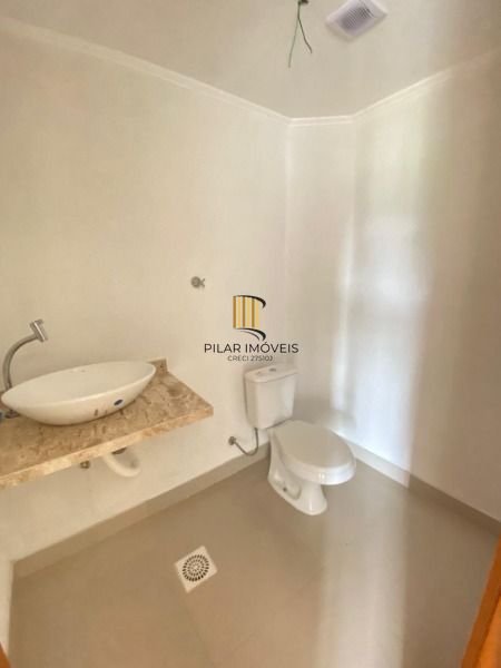 Casa para Venda - 202.55m², 3 dormitórios, sendo 2 suites, 2 vagas -