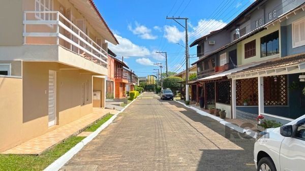 Casa Condominio em Porto Alegre, no bairro Cavalhada, com 2 dormitório(s), à ven