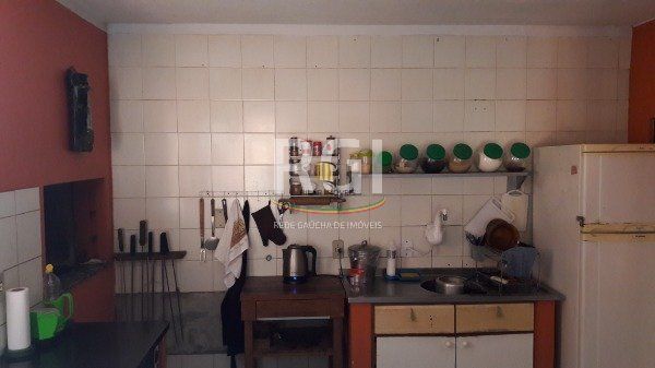 Casa para Venda - 190m², 3 dormitórios, sendo 1 suites, 2 vagas - Cavalhada