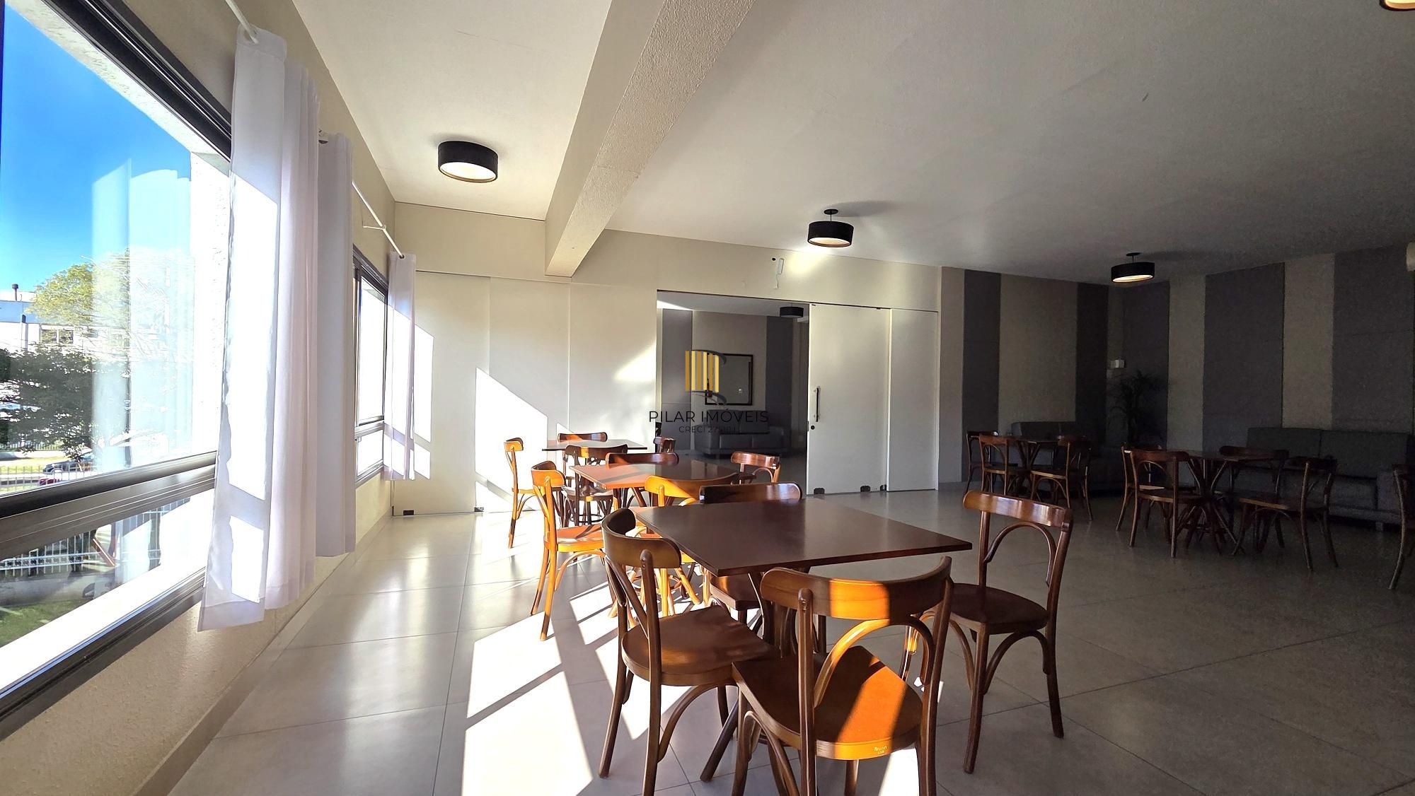 Apartamento de 75,9 m² com 3 dormitórios, 1 suíte e 2 vagas de garagem, próximo ao Barra Shopping Sul.