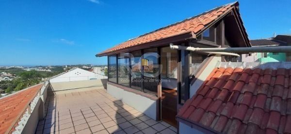 Sobrado para Venda - 246.69m², 3 dormitórios, sendo 1 suites, 2 vagas - Vila Nov