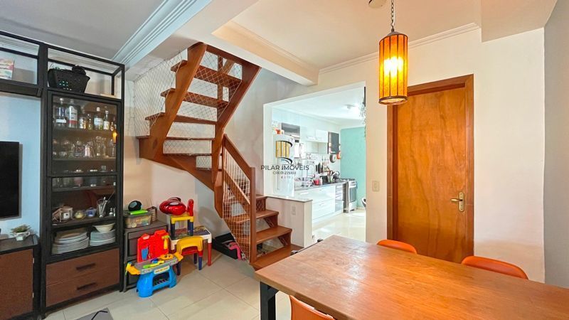 Casa 2 dormitórios à venda Guarujá Porto Alegre/RS