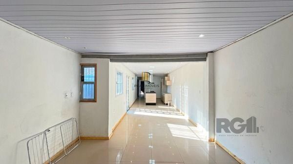 Casa em Porto Alegre, no bairro Restinga, com 2 dormitório(s),