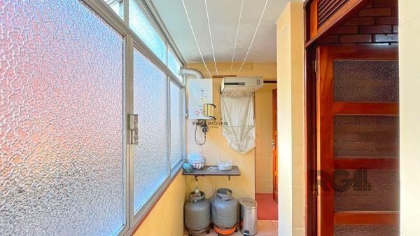 Apartamento em Porto Alegre, no bairro Praia de Belas, com 2 dormitório(s), e 2 
