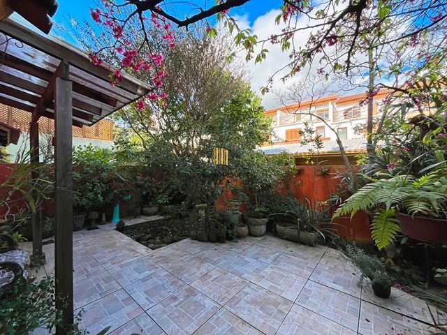 Ótima Residência com 3 dormitórios á venda no Bairro Ipanema.