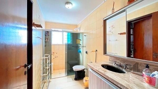 Casa no Bairro Ipanema, com 3 dormitório(s), à venda.