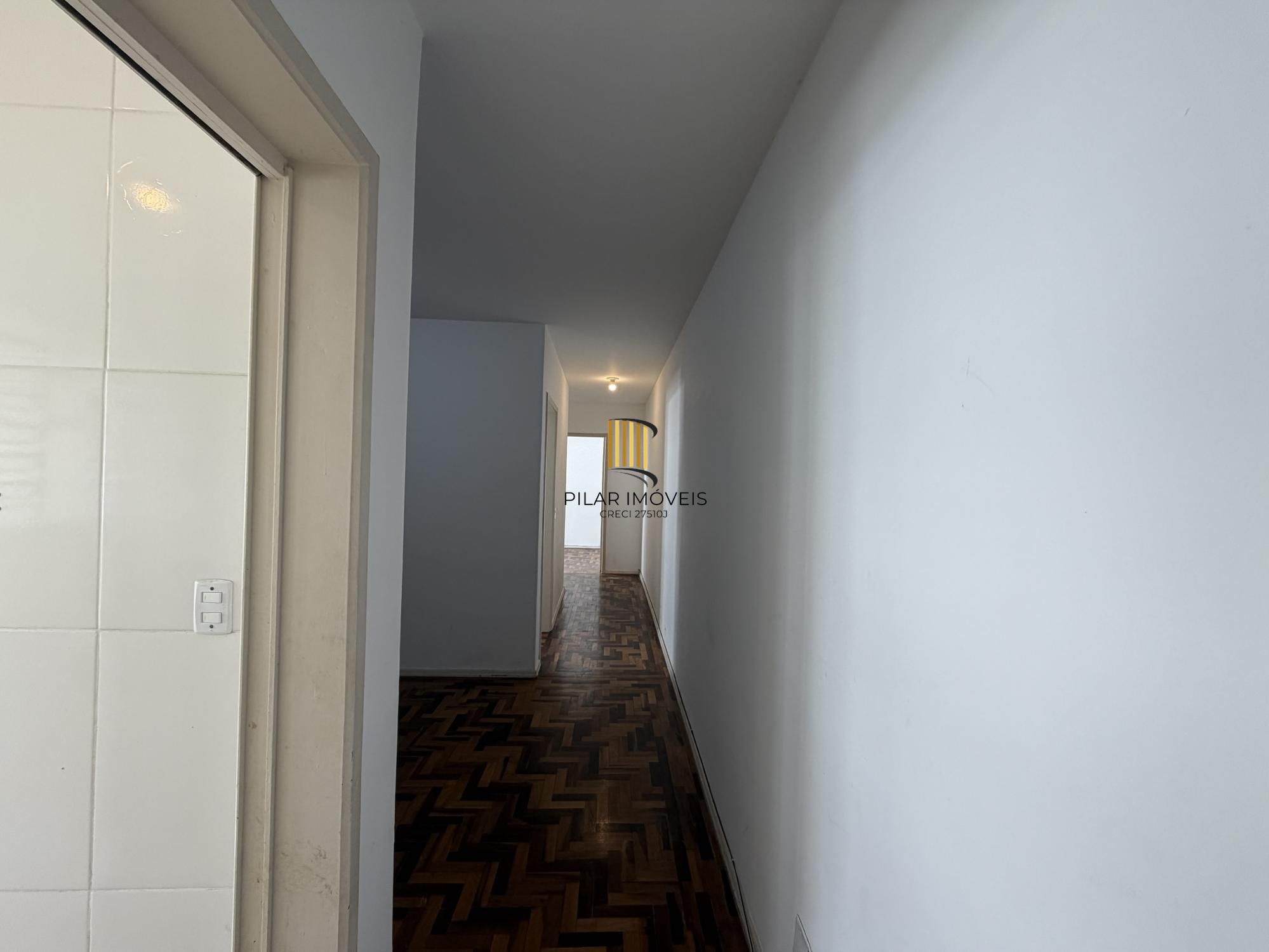 Apartamento 2 dormitórios no bairro Camaquã