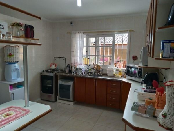 Casa para Venda - 231.52m², 3 dormitórios, sendo 1 suites, 2 vagas - Imperial Pa