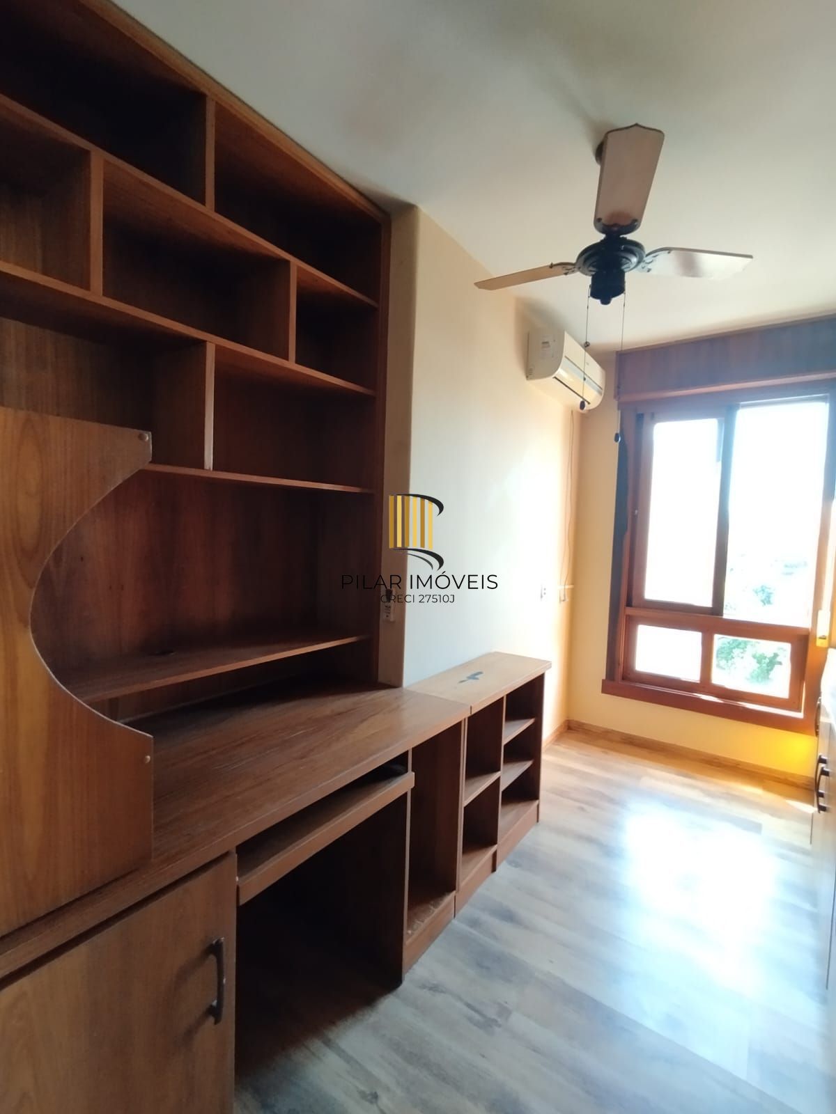 Linda cobertura no bairro Tristeza para venda.