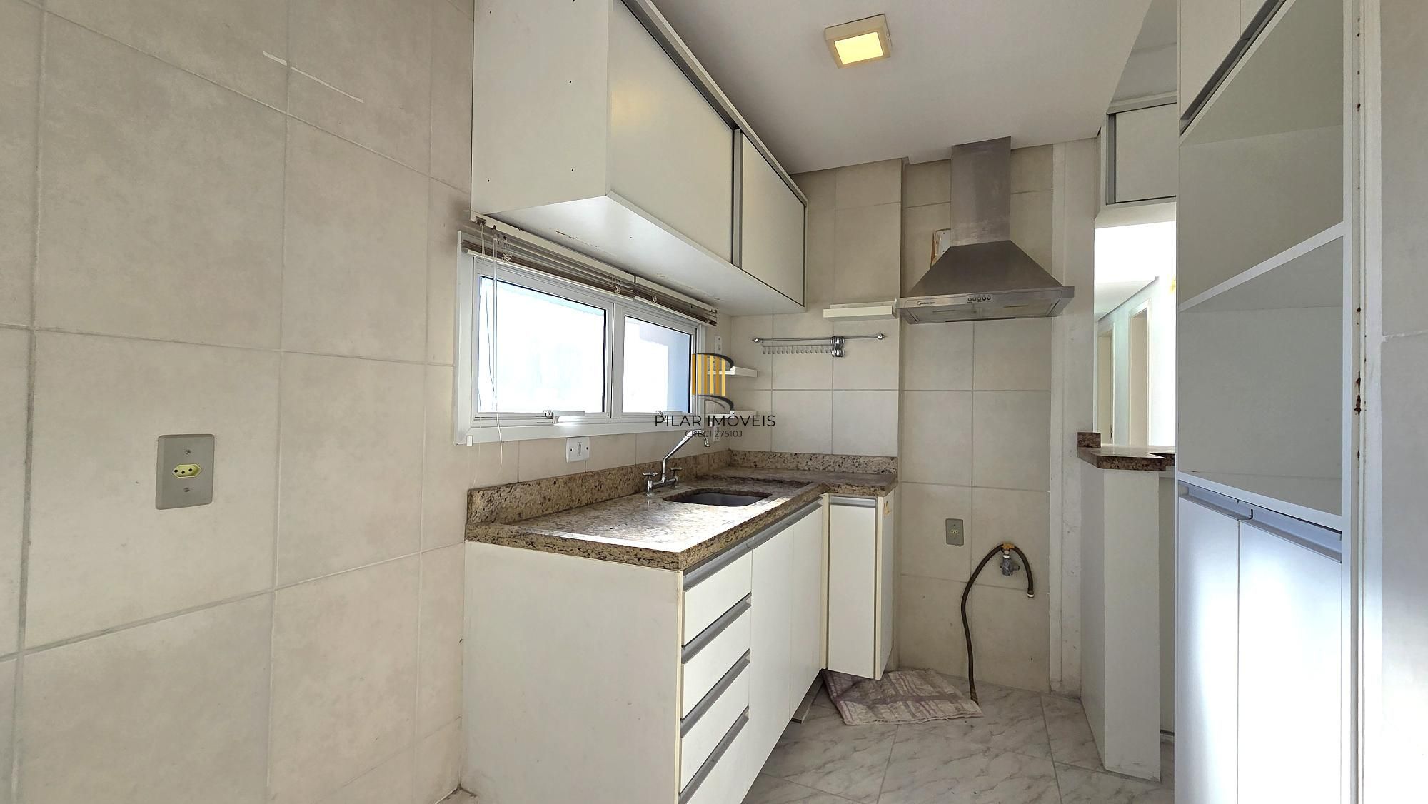 Apartamento de 75,9 m² com 3 dormitórios, 1 suíte e 2 vagas de garagem, próximo ao Barra Shopping Sul.