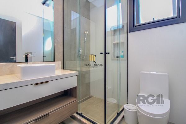 Casa em Condominio no Terra Ville, com 4 dormitório(s), e 4 suítes, à venda.