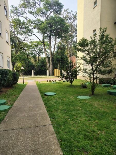 Apartamento em Porto Alegre, no bairro Vila Nova, com 2 dormitório(s), e 2 banhe