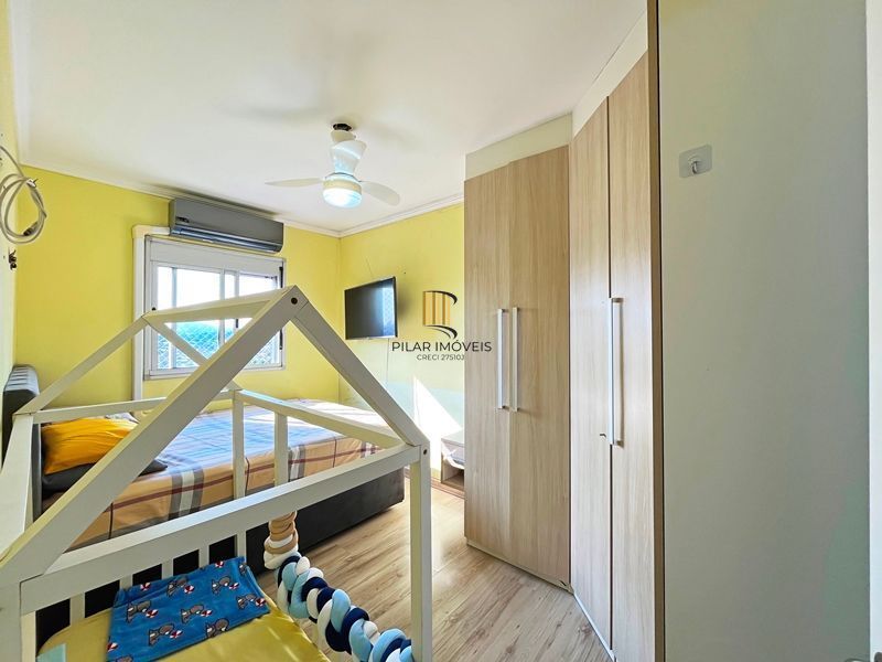 Apartamento 2 dormitórios, com suíte, churrasqueira, e vaga escriturada.