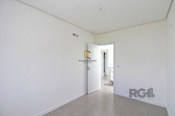 Casa Condominio em Porto Alegre, no bairro Campo Novo, com 3 dormitório(s), e 3 