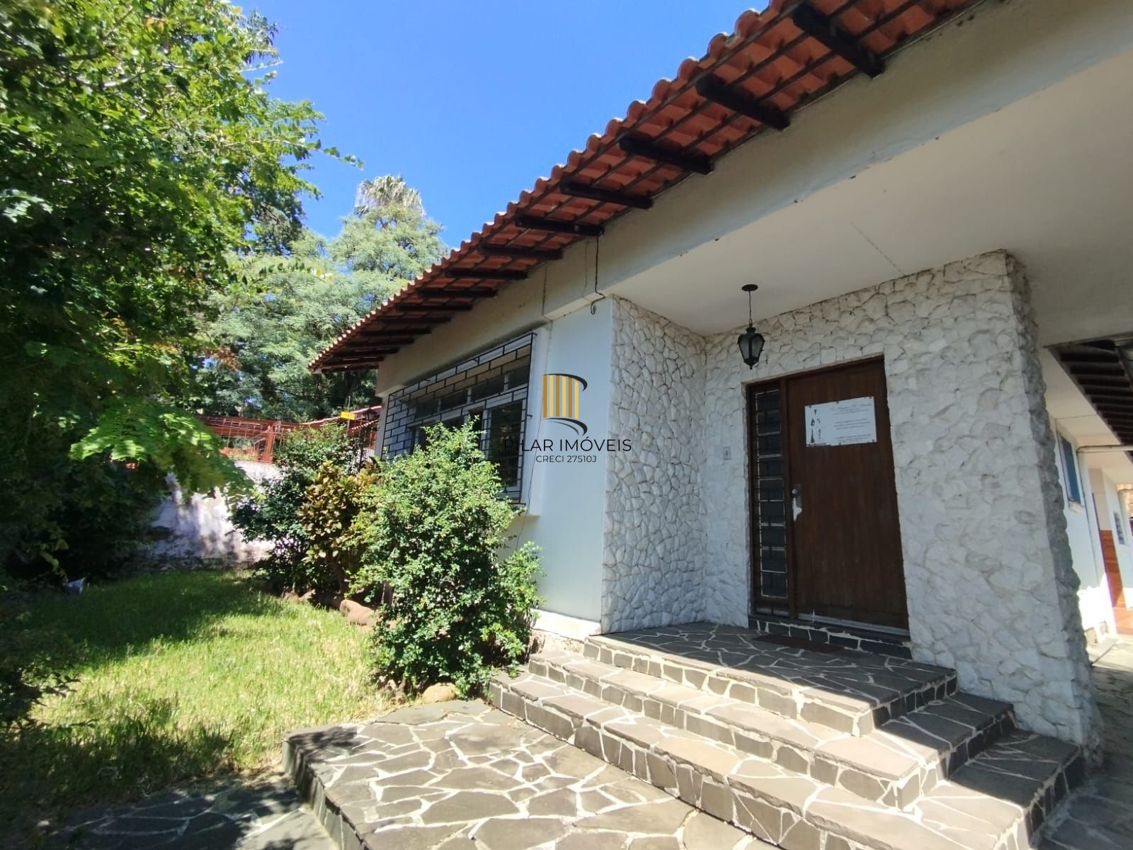 Casa 3 dormitórios no bairro Tristeza - Pilar Imóveis