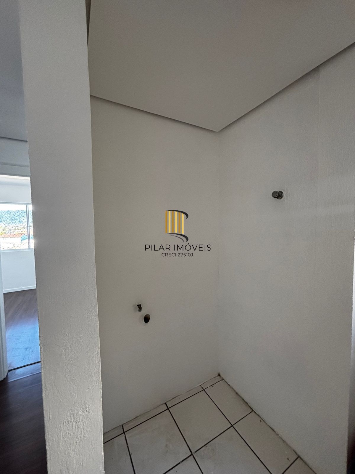 Apartamento 2dorm, sala/cozinha, banheiro. Aceita venda assistida!