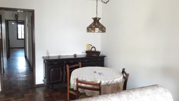 Casa para Venda - 200m², 3 dormitórios, sendo 1 suites, 4 vagas - Ipanema