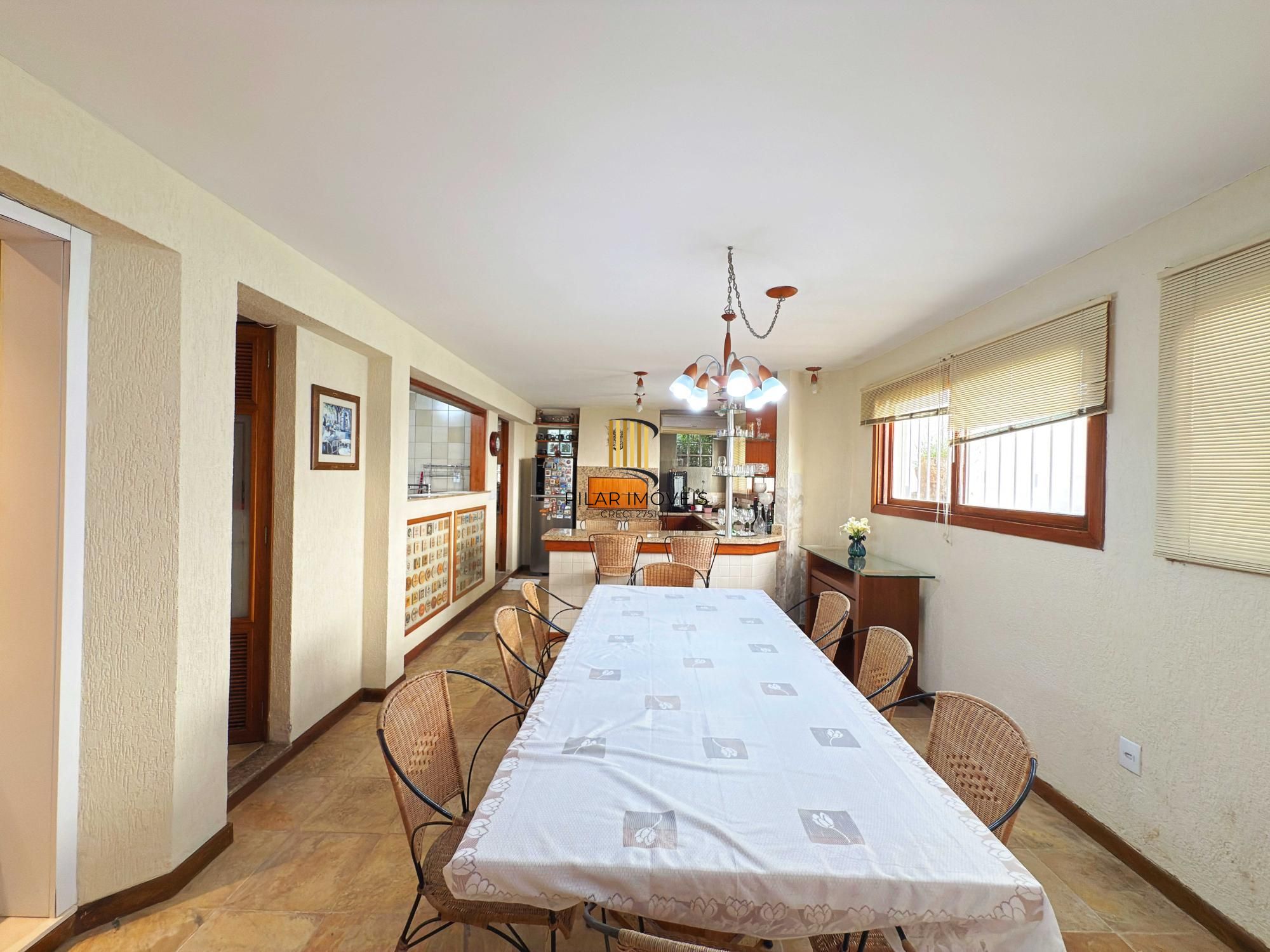 Casa 3 dormitórios no bairro Ipanema