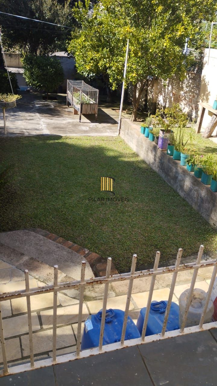 Ótima casa com 4 dormitórios no bairro Partenon.