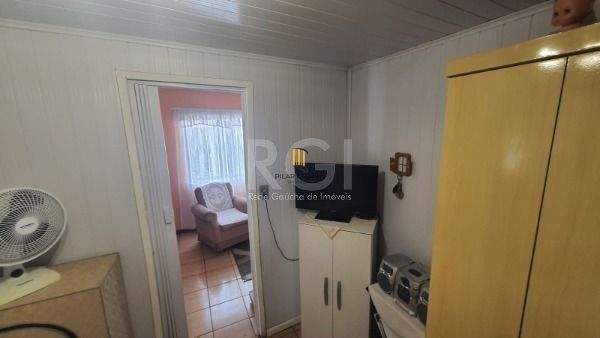 Casa para Venda - 220m², 4 dormitórios, 3 vagas - Restinga