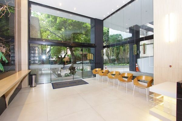 Conjunto/Sala em Porto Alegre, no bairro Rio Branco, à venda.