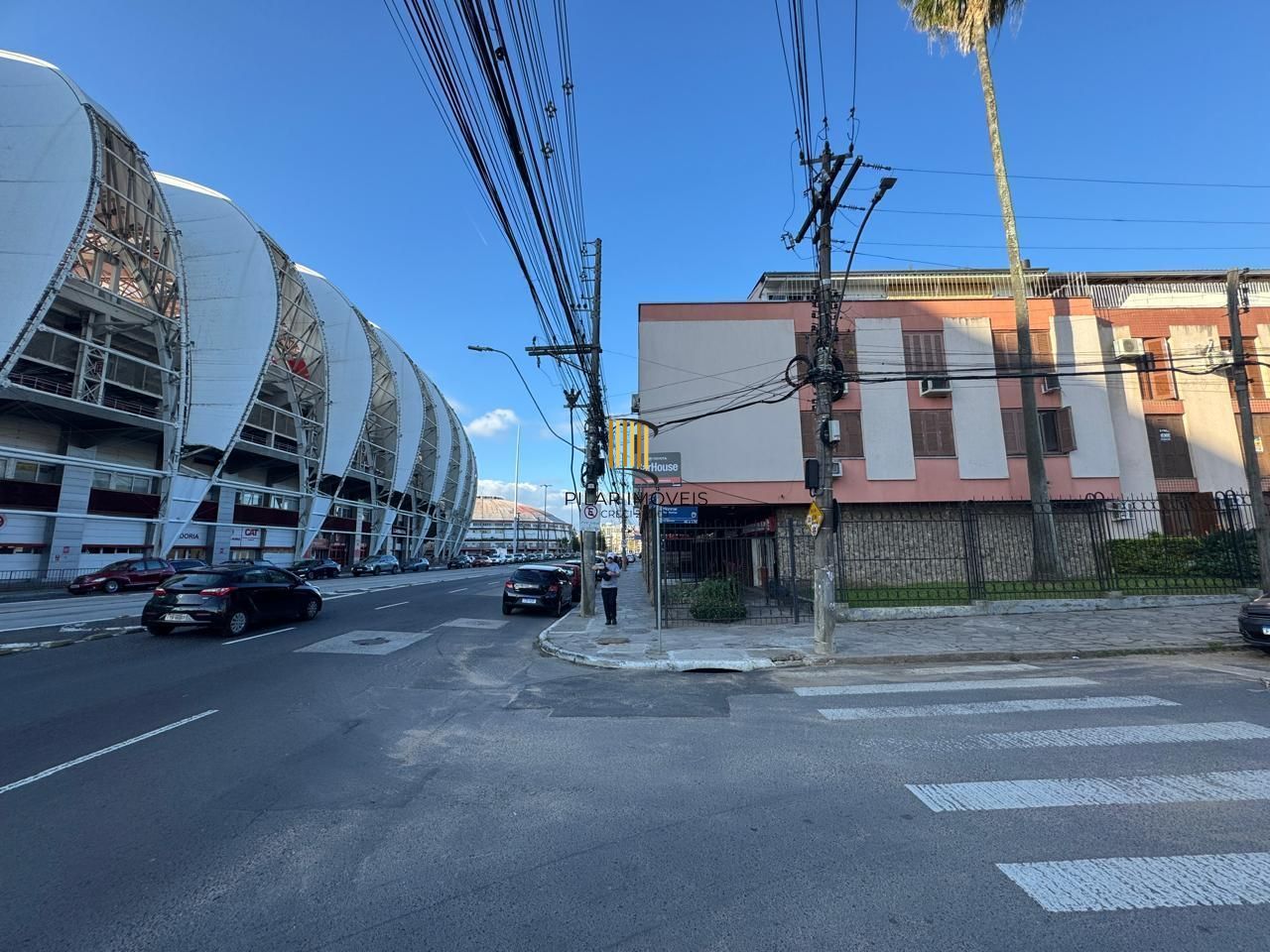 Em frente ao estádio beira Rio, apartamento 2 D , com 79m²,semi mobiliado. - Pilar Imóveis