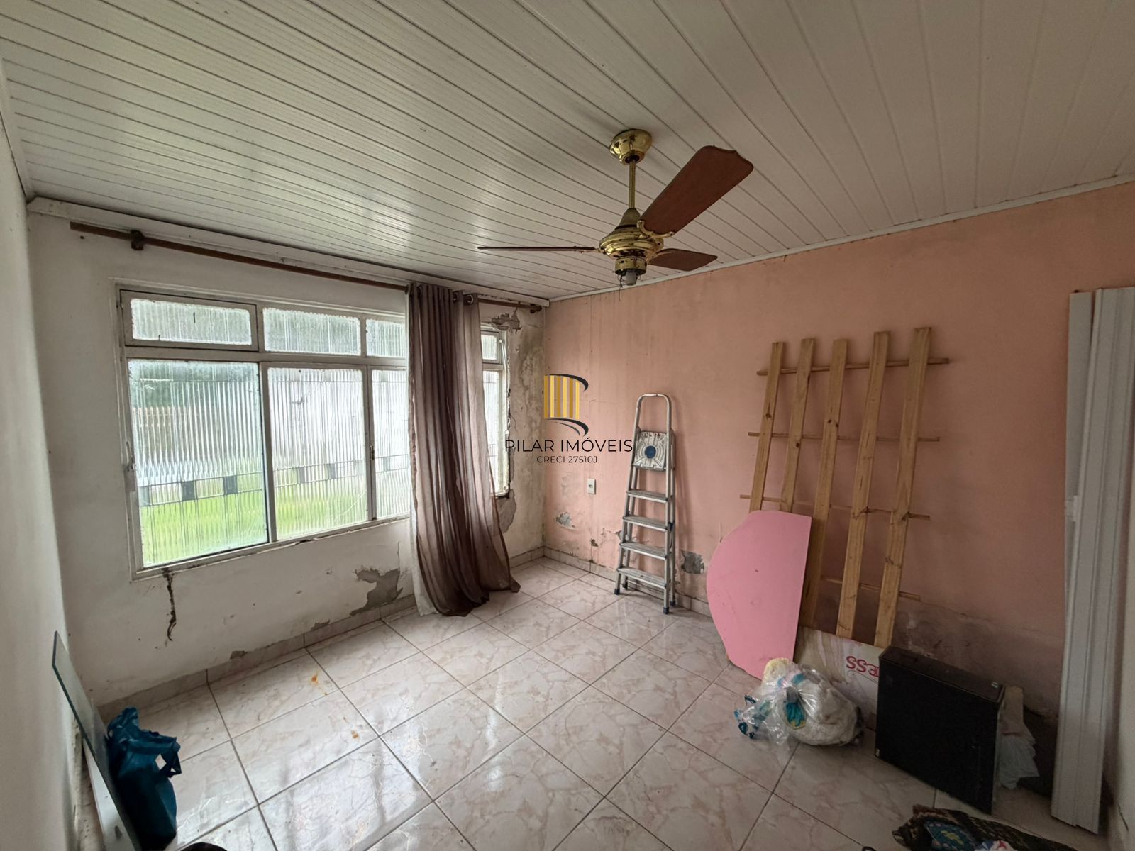 Casa com 2 dormitórios, Bairro Espirito Santo.