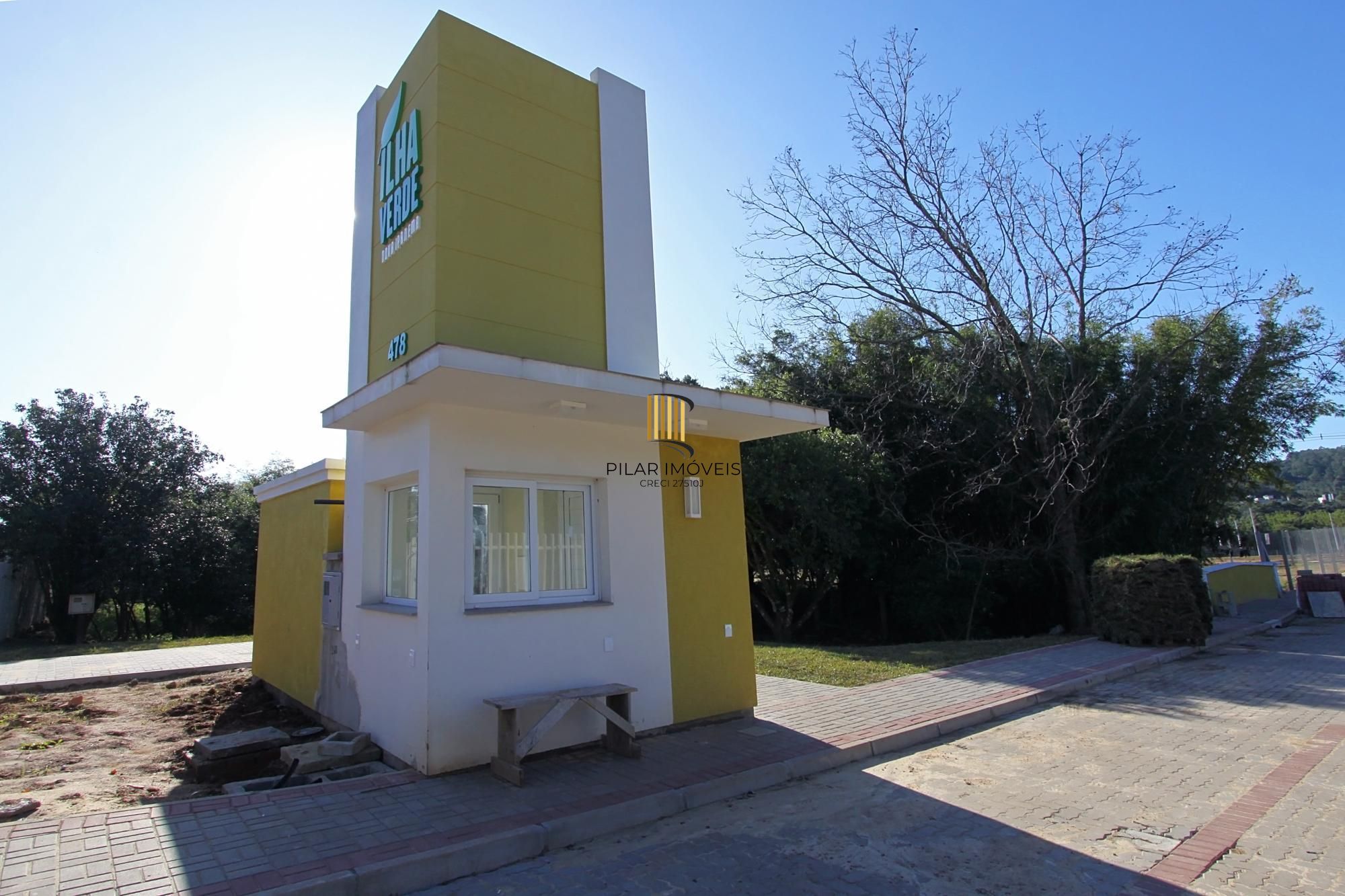 Casa Condominio em Porto Alegre, no bairro Campo Novo, com 3 dormitório(s), e 3 