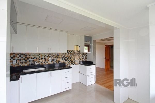 Apartamento em Porto Alegre, no bairro Santa Tereza, com 3 dormitório(s),