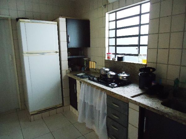 Casa Condominio para Venda - 235m², 3 dormitórios, sendo 1 suites, 2 vagas - Gua